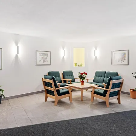 Apartment Parkareal - Utoring-13 By Interhome Davos